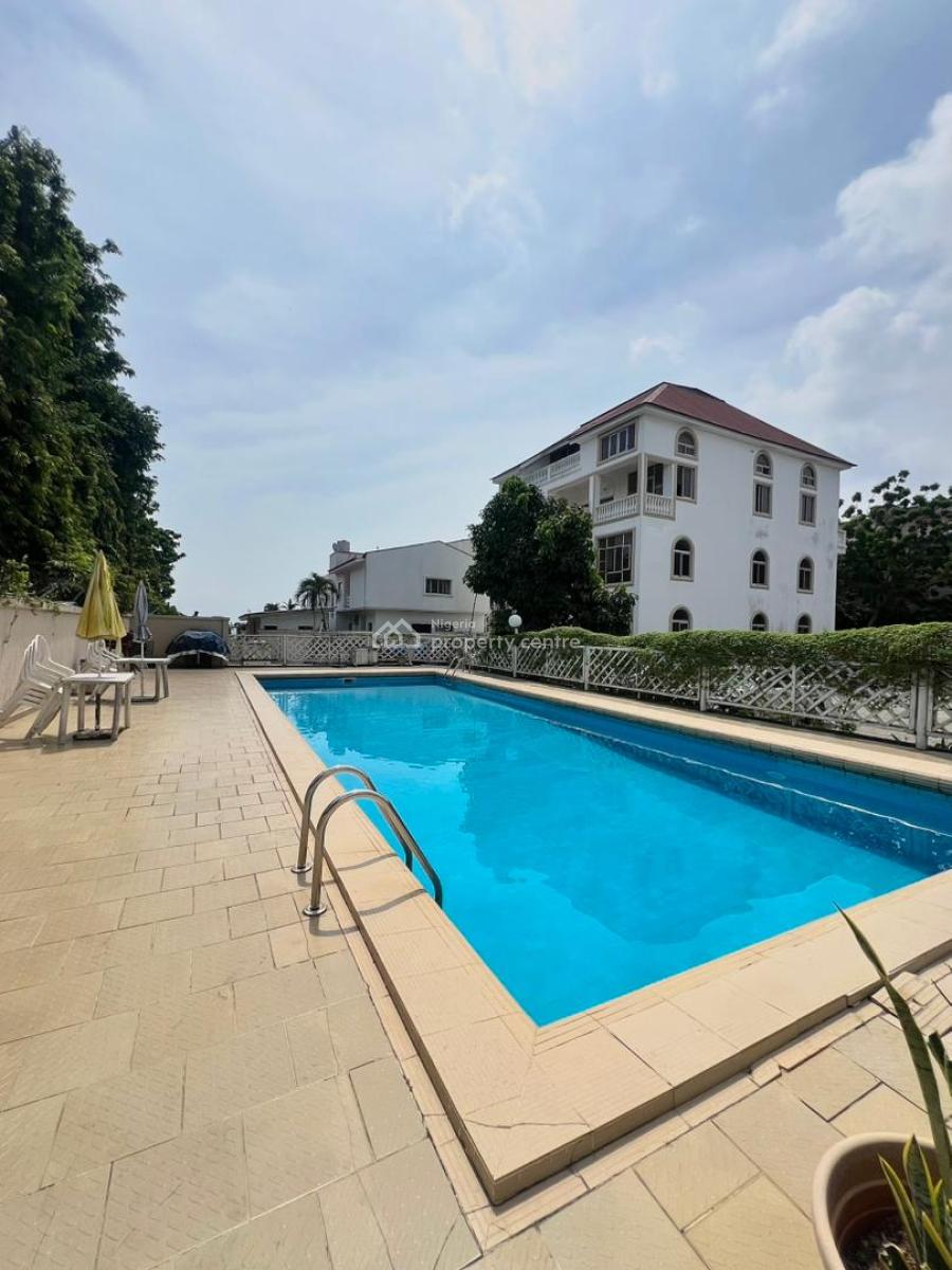 Luxury Spacious 2 Bedroom Apartment with Pool & Waterview, Lekki Phase 1, Lekki, Lagos, Flat / Apartment for Rent