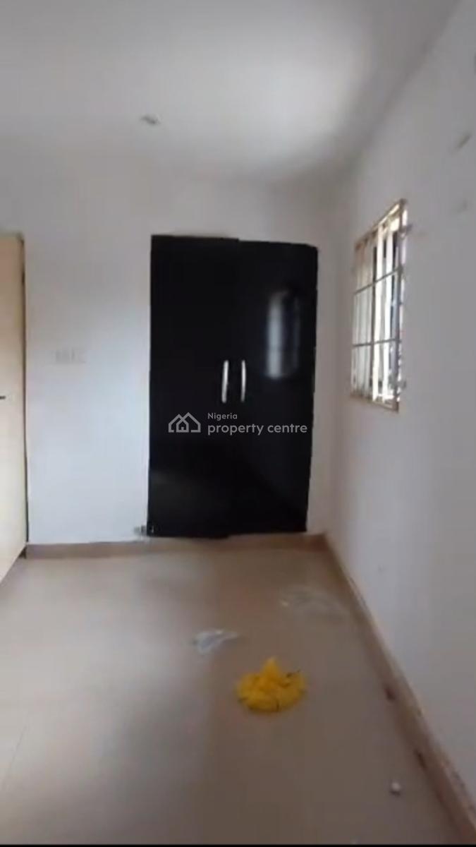 1 Bedroom Apartment, Kwame Nkruma Crescent, Asokoro District, Abuja, Mini Flat (room and Parlour) for Rent