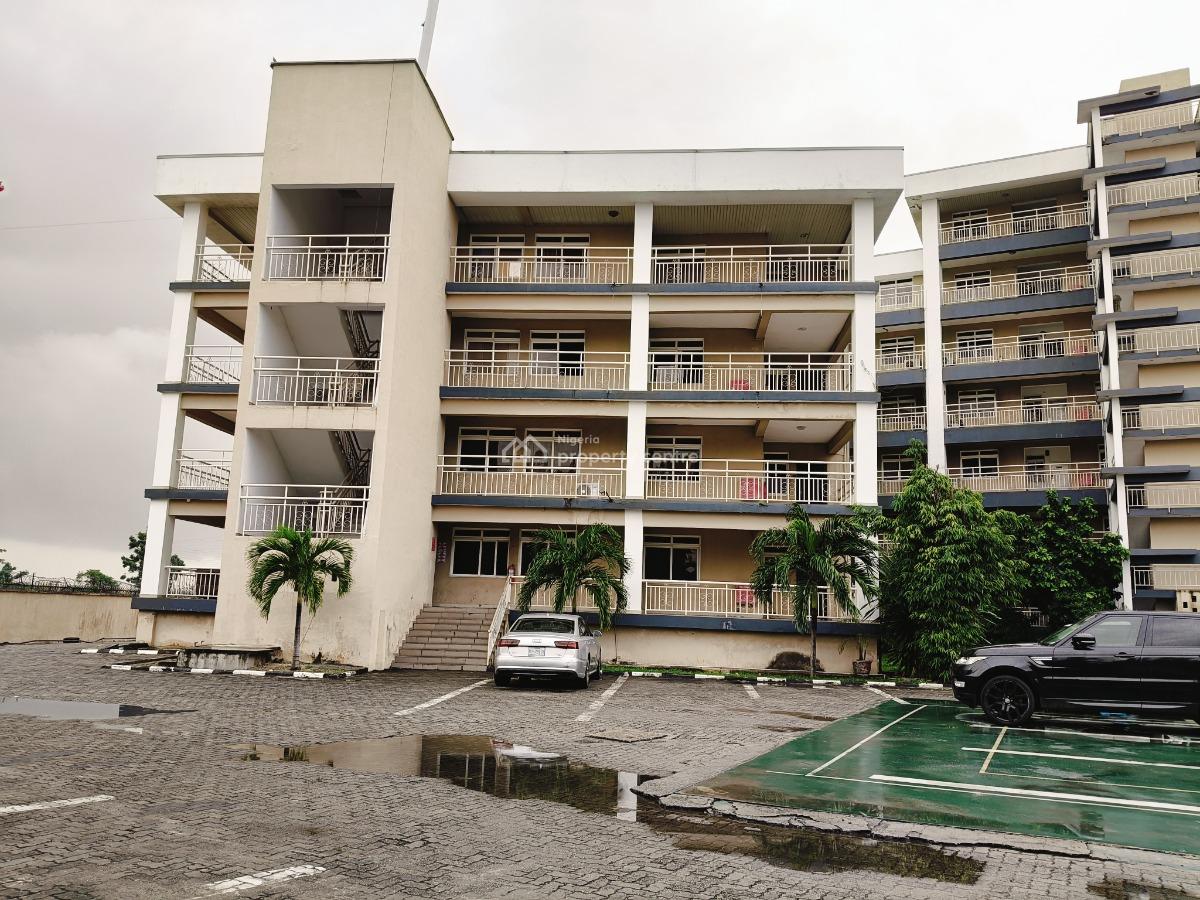 Waterfront 3 Bedroom Apartment, Number 4 Admiralty Close, Lekki Ph1, Lekki Phase 1, Lekki, Lagos, Flat / Apartment for Rent