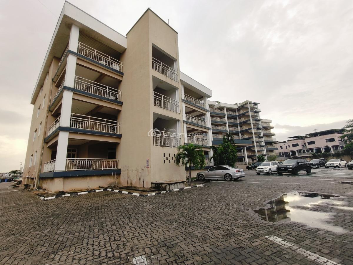 Waterfront 3 Bedroom Apartment, Number 4 Admiralty Close, Lekki Ph1, Lekki Phase 1, Lekki, Lagos, Flat / Apartment for Rent