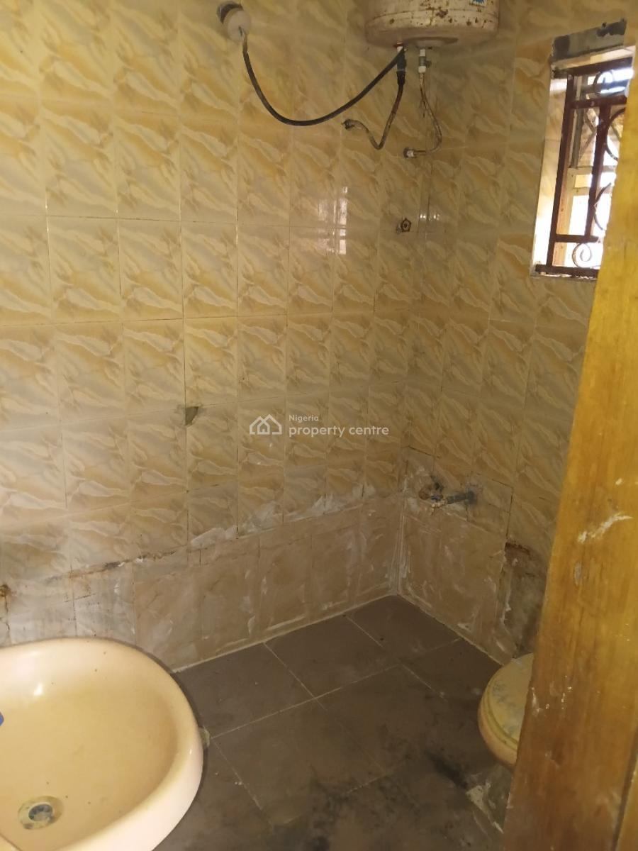 Large Spaced Mini Flat, Ado Road, Okeira, Ajah, Lagos, Mini Flat (room and Parlour) for Rent