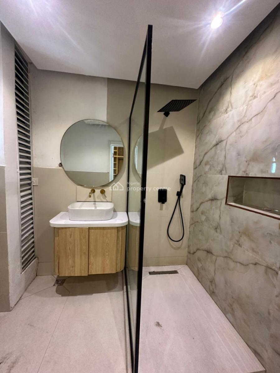 2 Bedroom Apartment with Elevator, Lekki Phase 1, Lekki, Lagos, Flat / Apartment for Rent