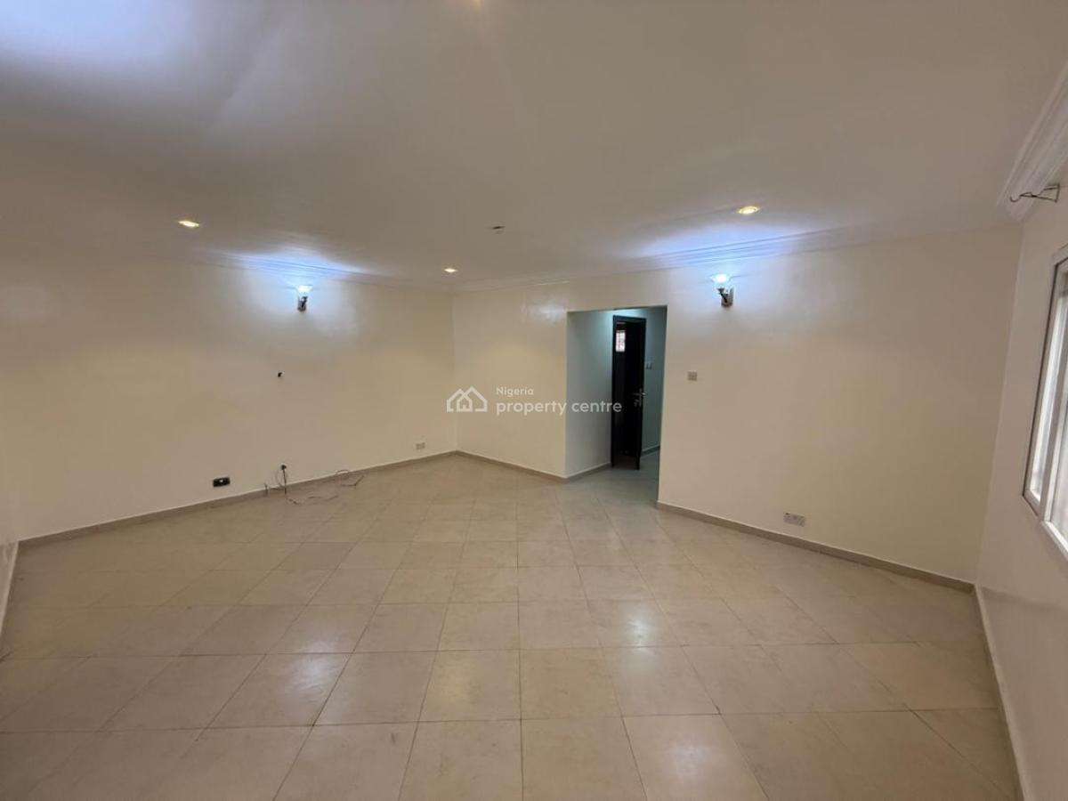 Four Units of 3 Bedrooms with a Bq Each, Lekki Phase 1, Lekki, Lagos, Flat / Apartment for Rent