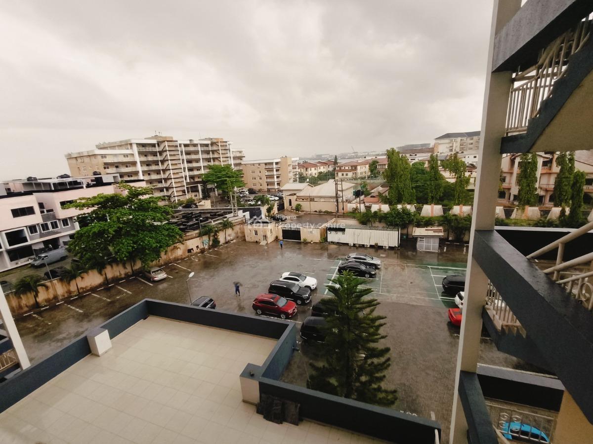 Waterfront 3 Bedroom Apartment, Lekki Phase 1, Lekki Phase 1, Lekki, Lagos, Flat / Apartment for Rent