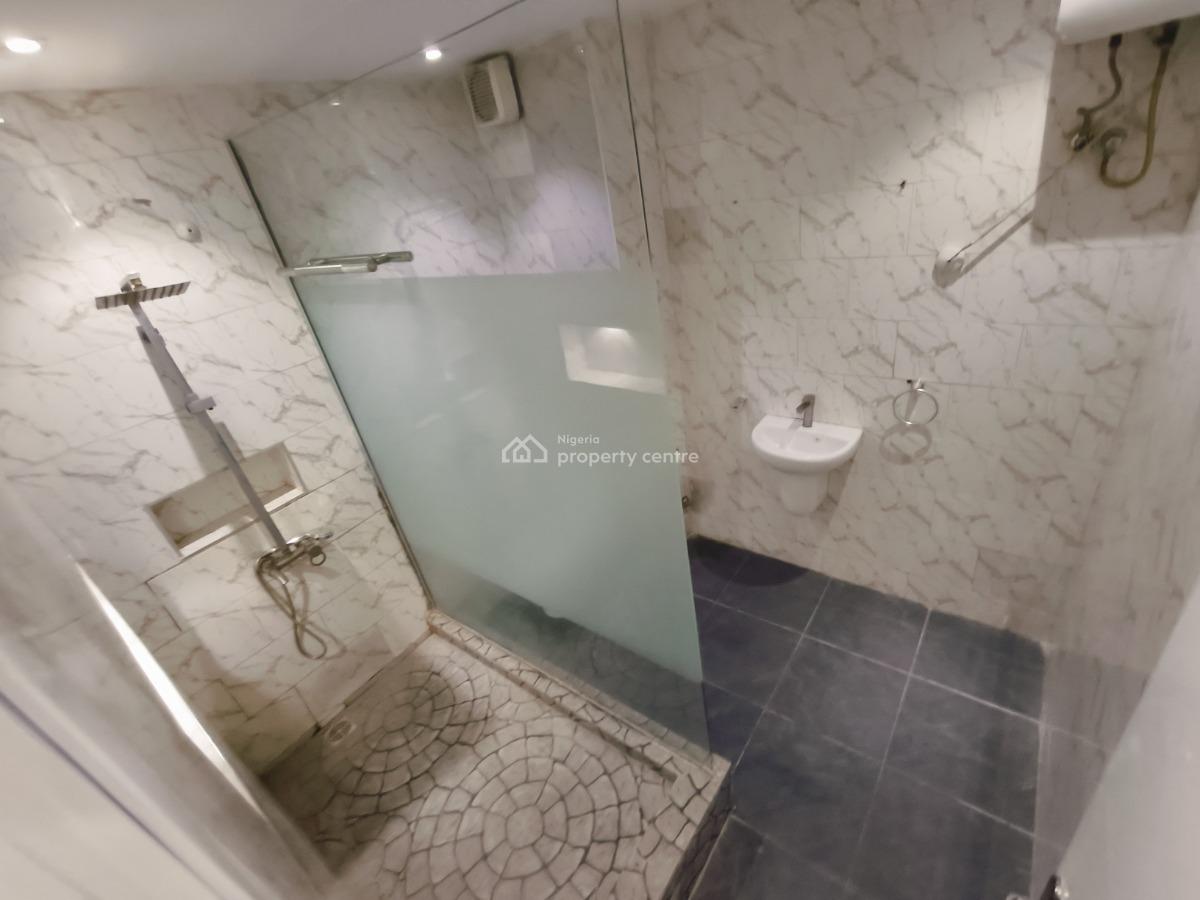 Waterfront 3 Bedroom Apartment, Lekki Phase 1, Lekki Phase 1, Lekki, Lagos, Flat / Apartment for Rent