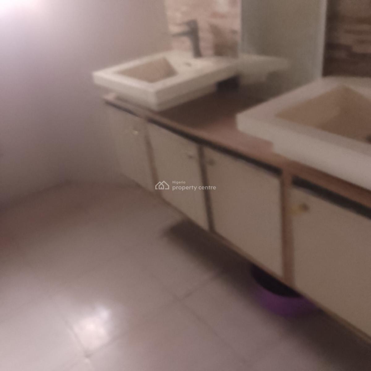 Big Shop, Lekki Phase 1, Lekki, Lagos, Shop for Rent