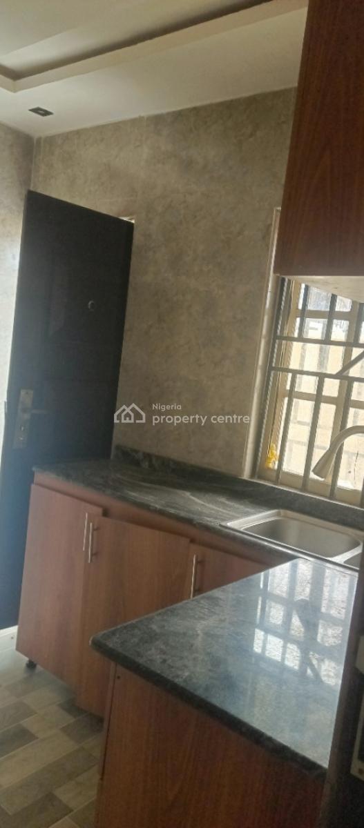 Standard 4bedroom Apartment Very Close to The Bus Stop, Eputu London, Eputu, Ibeju Lekki, Lagos, House for Rent