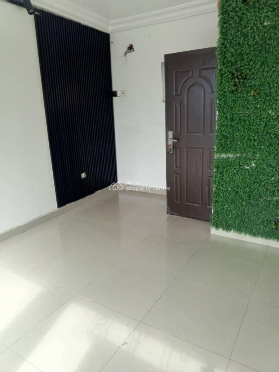 Shop, The Hub Plaza, 62/64 Addo Road Ajah Lagos, Ajah, Lagos, Plaza / Complex / Mall for Rent