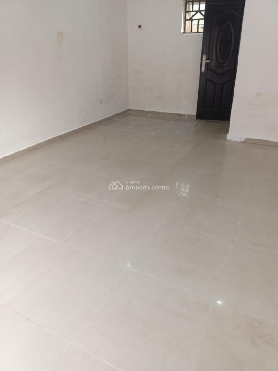 Shop, The Hub Plaza, 62/64, Addo Road, Ajah, Lagos, Ajah, Lagos, Plaza / Complex / Mall for Rent