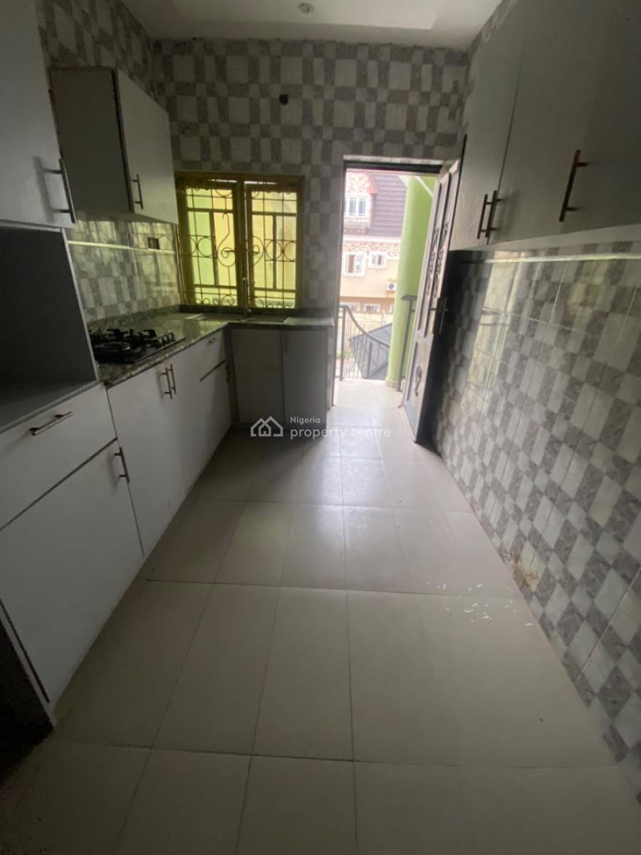 Neatly Used 2bedroom Flat, Ocean Palm Estate, Behind Blenco, Sangotedo, Ajah, Lagos, Flat / Apartment for Rent