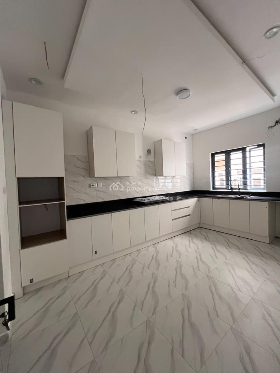 Contemporary 4 Bedroom Terrace Duplex with Bq, Ologolo, Lekki, Lagos, Terraced Duplex for Sale