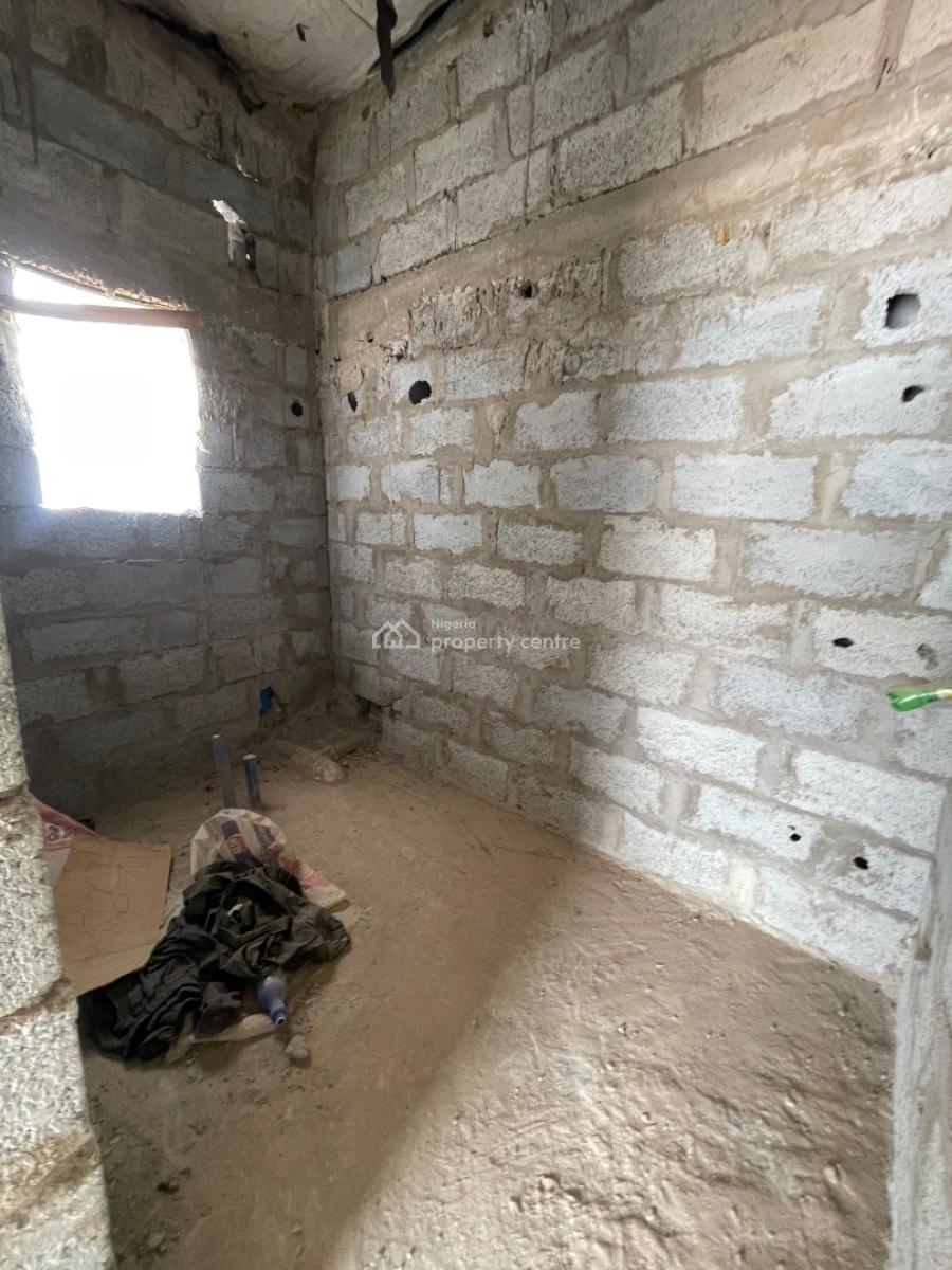 Distress, 4 Bedrooms Semi Detached Duplex with Bq, Carcass Level, Ochacho Site 2, Life Camp, Abuja, Semi-detached Duplex for Sale