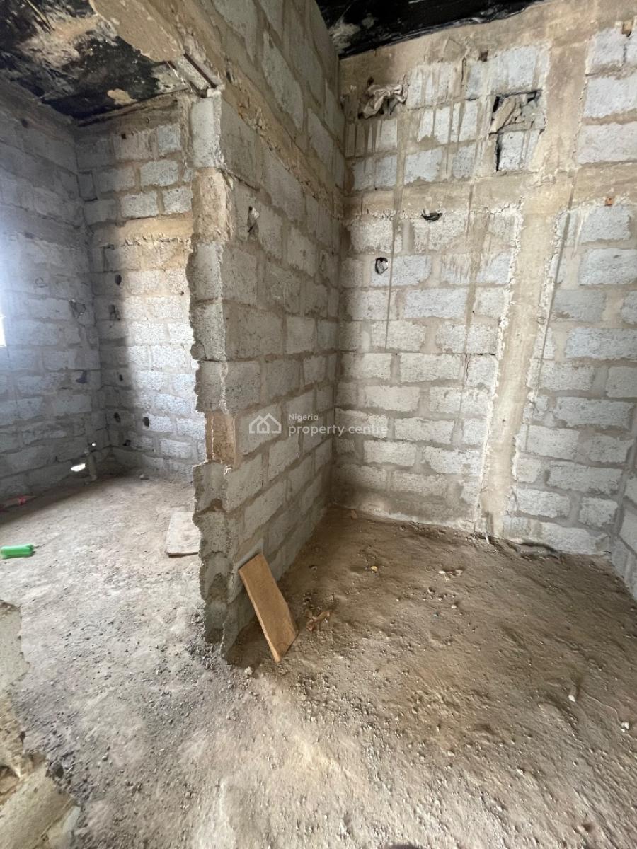 Distress, 4 Bedrooms Semi Detached Duplex with Bq, Carcass Level, Ochacho Site 2, Life Camp, Abuja, Semi-detached Duplex for Sale