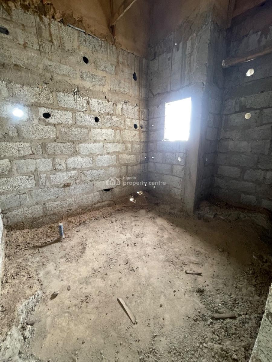 Distress, 4 Bedrooms Semi Detached Duplex with Bq, Carcass Level, Ochacho Site 2, Life Camp, Abuja, Semi-detached Duplex for Sale