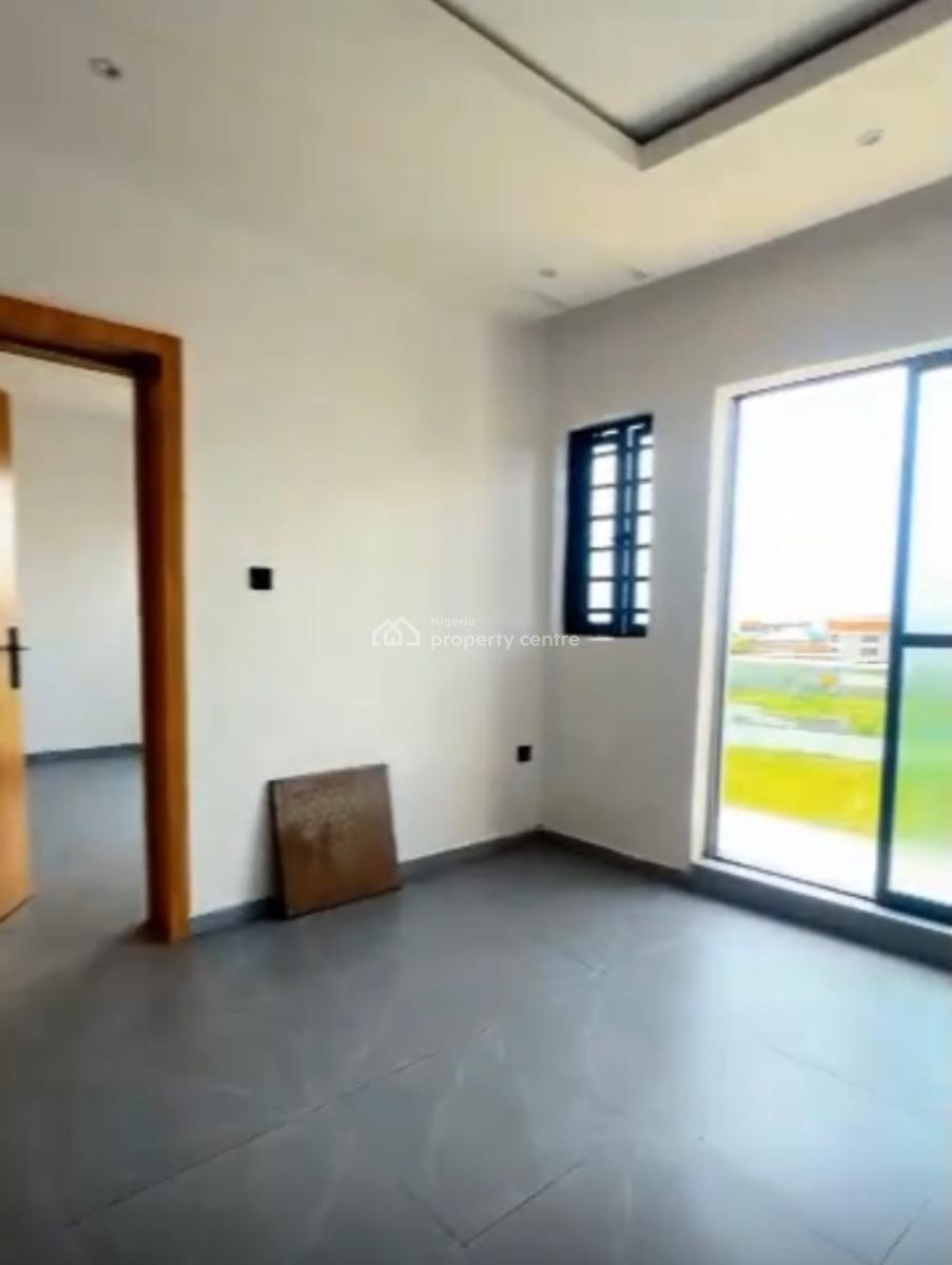 Luxury 2 Bedroom Apartment, Laguna Beach Resort, Lekki Phase 2, Lekki, Lagos, Flat / Apartment for Sale