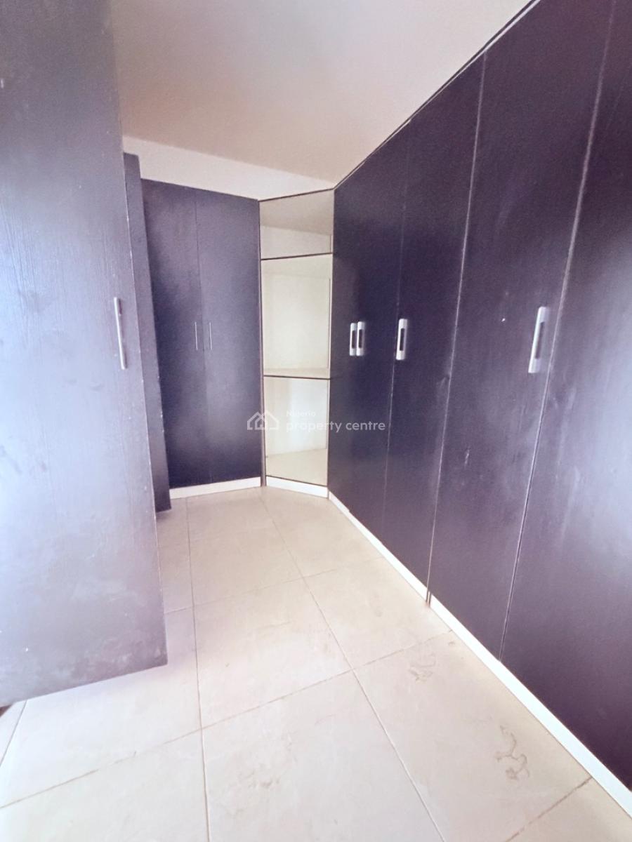 3 Bedroom Apartment in with a Bq, Ikeja Gra, Ikeja Gra, Ikeja, Lagos, Flat / Apartment for Rent