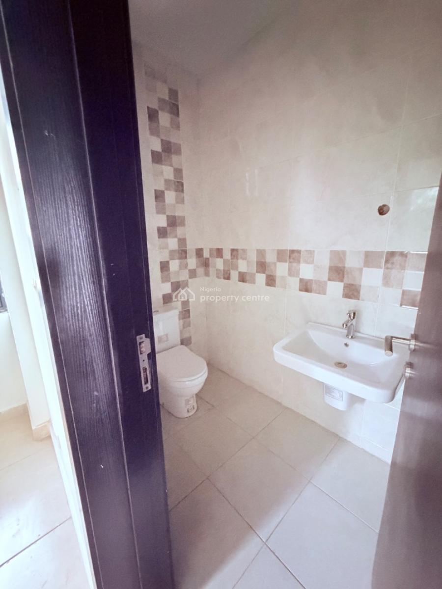 3 Bedroom Apartment in with a Bq, Ikeja Gra, Ikeja Gra, Ikeja, Lagos, Flat / Apartment for Rent