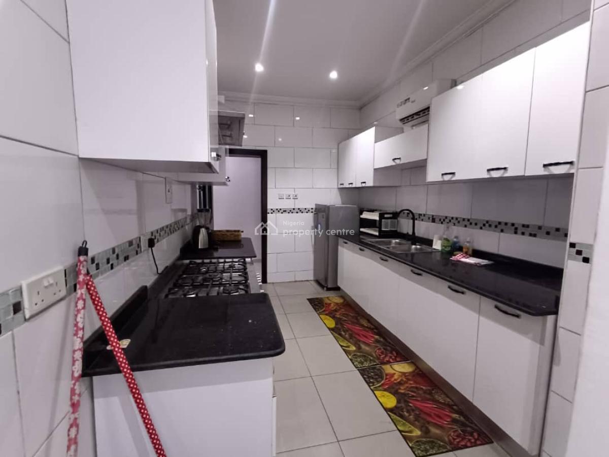 2 Bedroom Flats, Off Admiralty Way, Lekki Phase 1, Lekki, Lagos, Flat / Apartment for Rent