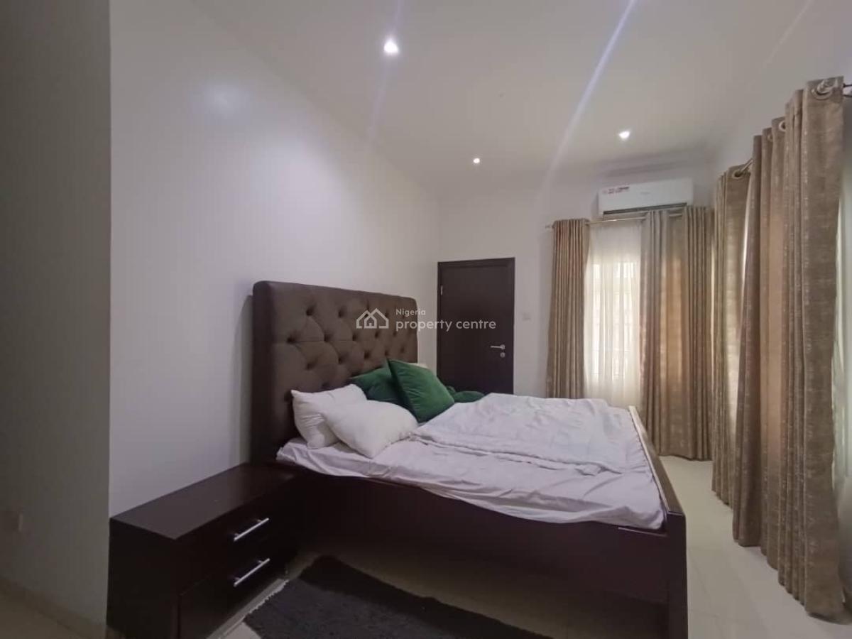 2 Bedroom Flats, Off Admiralty Way, Lekki Phase 1, Lekki, Lagos, Flat / Apartment for Rent