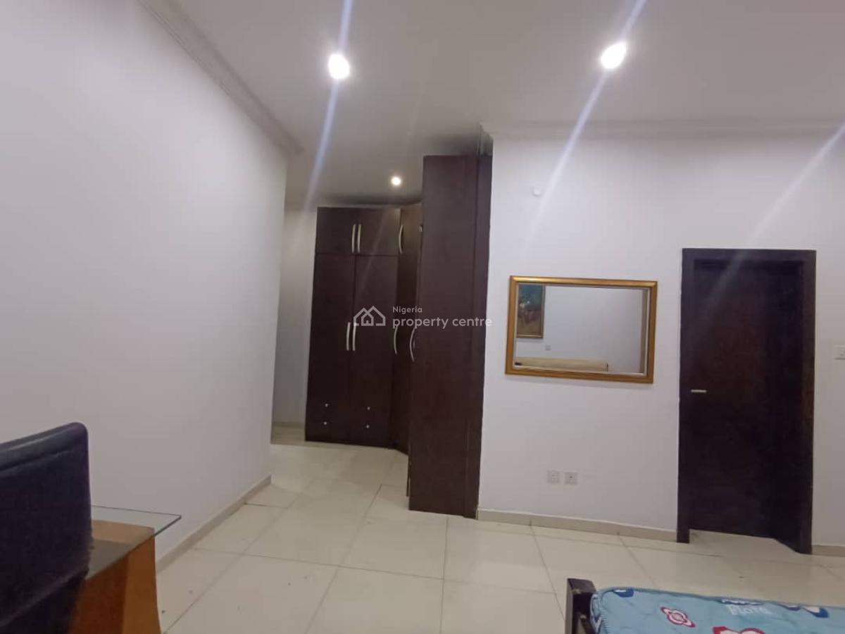 2 Bedroom Flats, Off Admiralty Way, Lekki Phase 1, Lekki, Lagos, Flat / Apartment for Rent