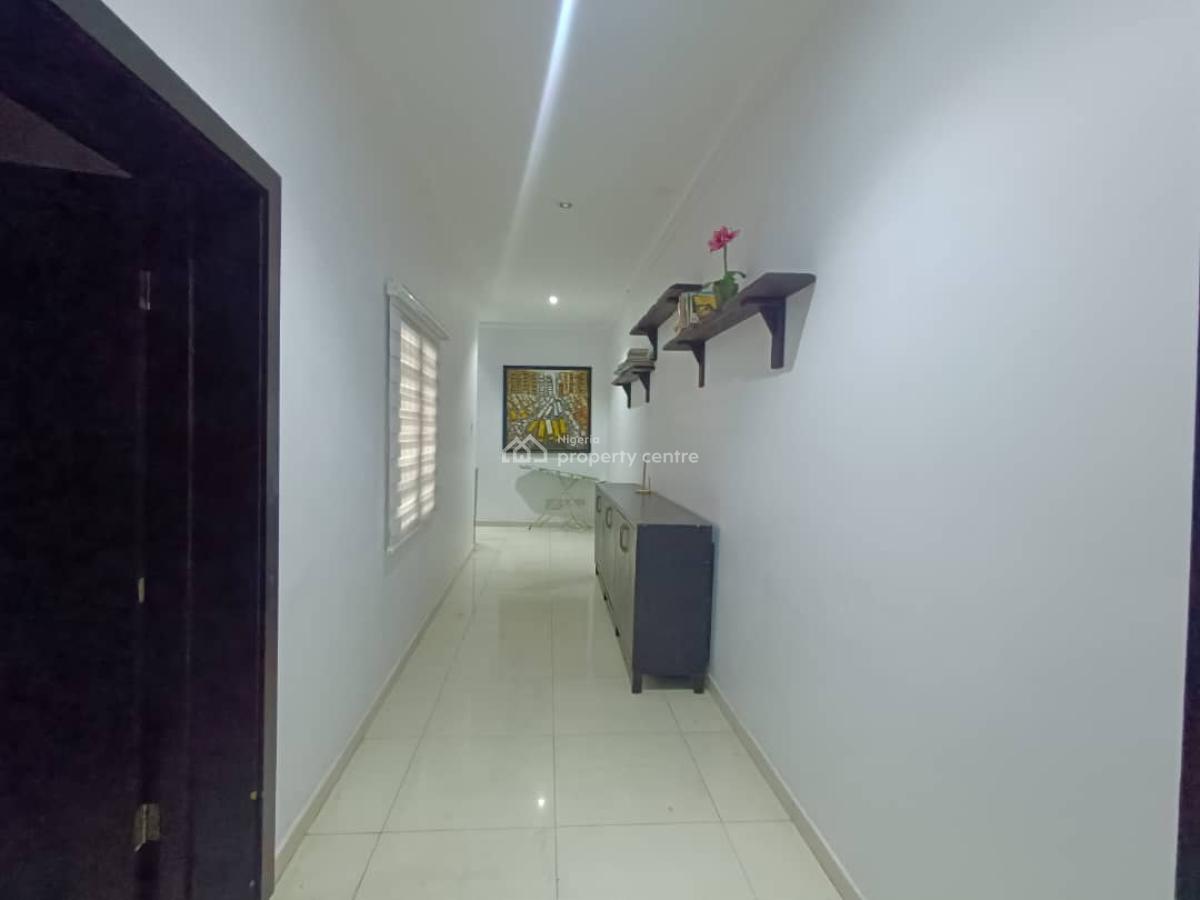 2 Bedroom Flats, Off Admiralty Way, Lekki Phase 1, Lekki, Lagos, Flat / Apartment for Rent