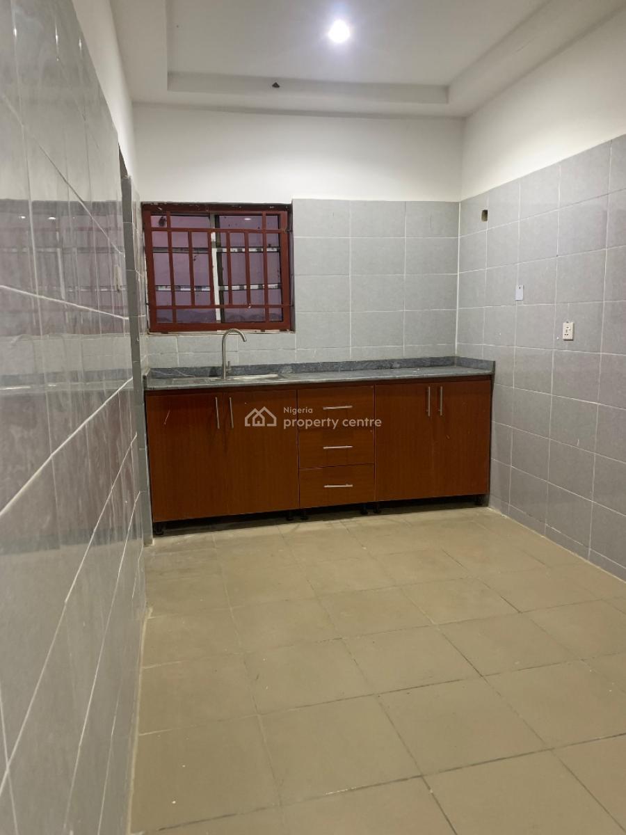 Clean 2 Bedroom Flat, Maitama Extension, Mpape, Abuja, Flat / Apartment for Rent