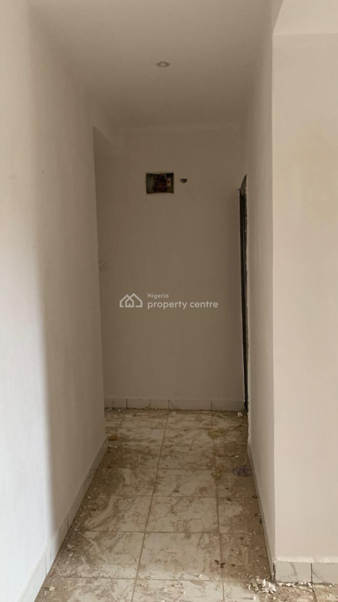 Clean 2 Bedroom Flat, Maitama Extension, Mpape, Abuja, Flat / Apartment for Rent