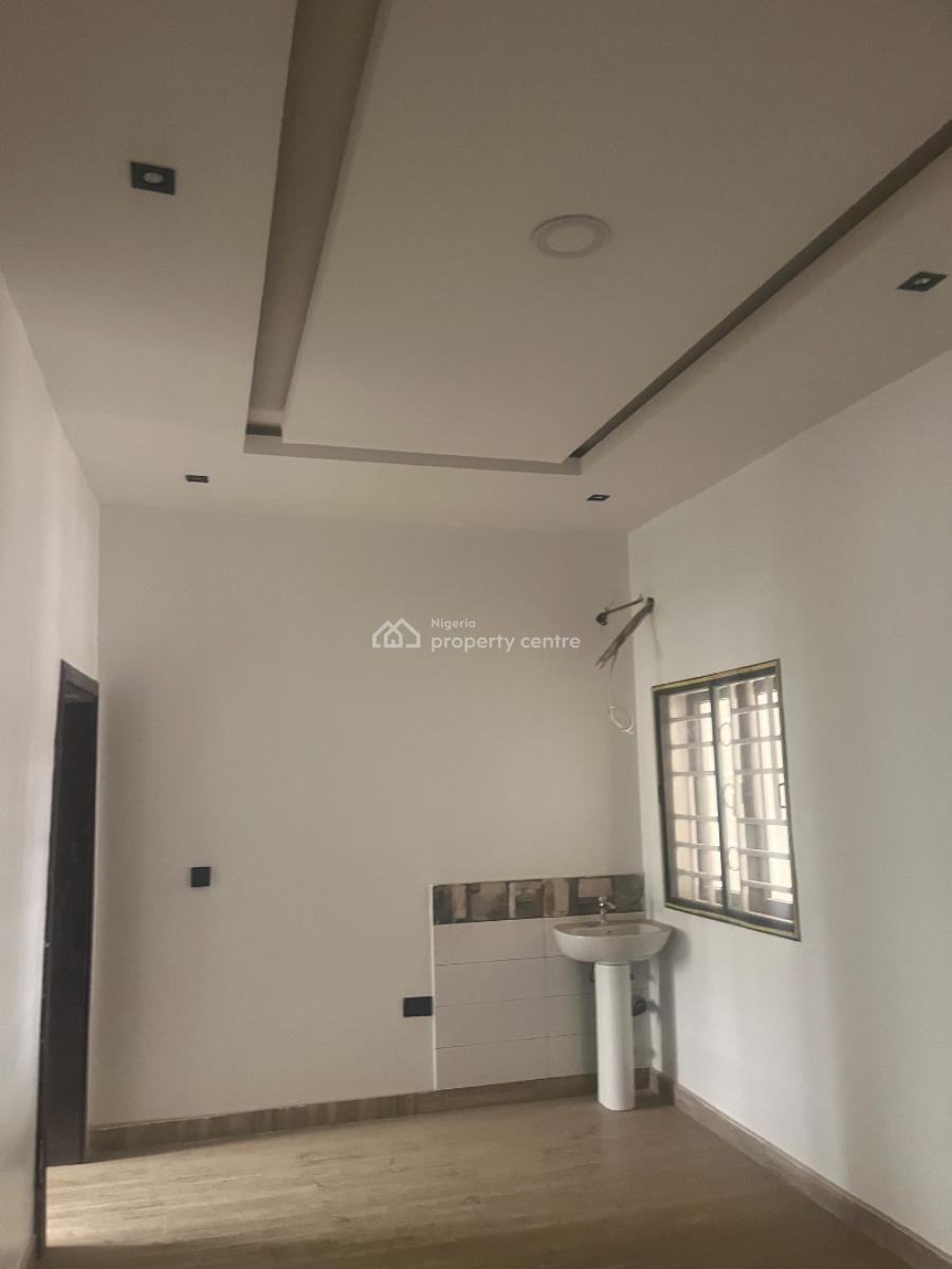 Luxury 3 Bedroom Apartment at, Guzape District, Abuja, Flat / Apartment for Rent