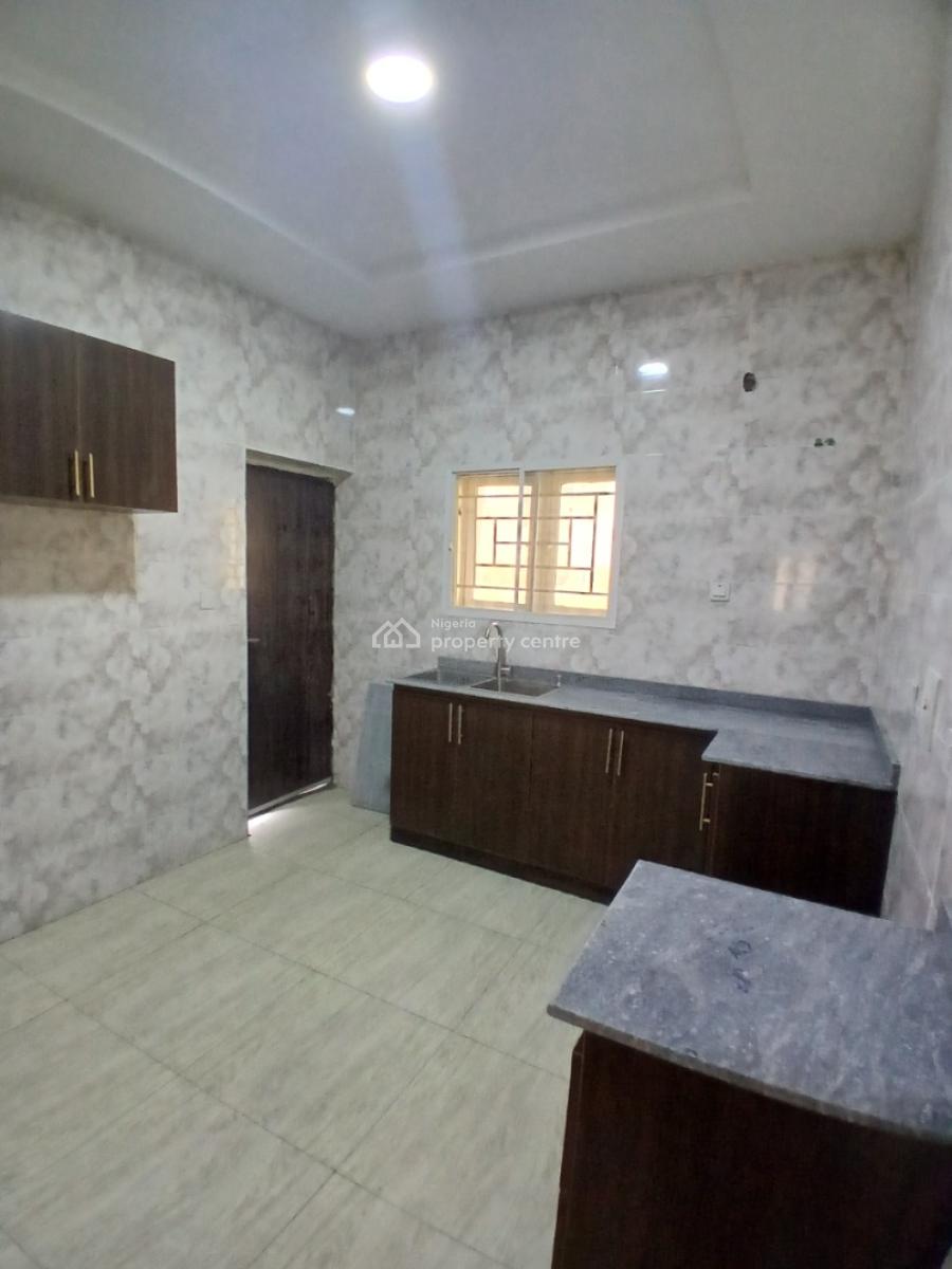 Luxury New 2 Bedrooms Flat All Rooms En Suite, Lugbe District, Abuja, Flat / Apartment for Rent