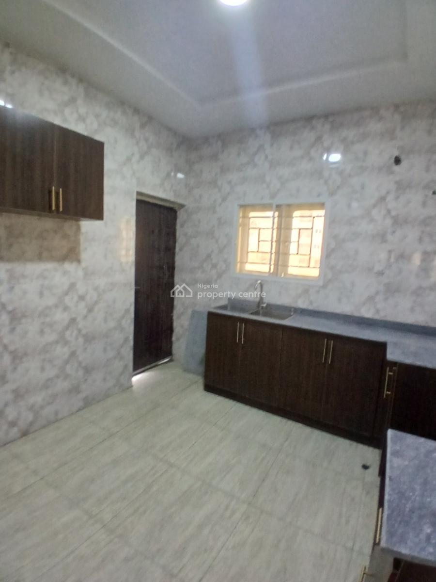 Luxury New 2 Bedrooms Flat All Rooms En Suite, Lugbe District, Abuja, Flat / Apartment for Rent