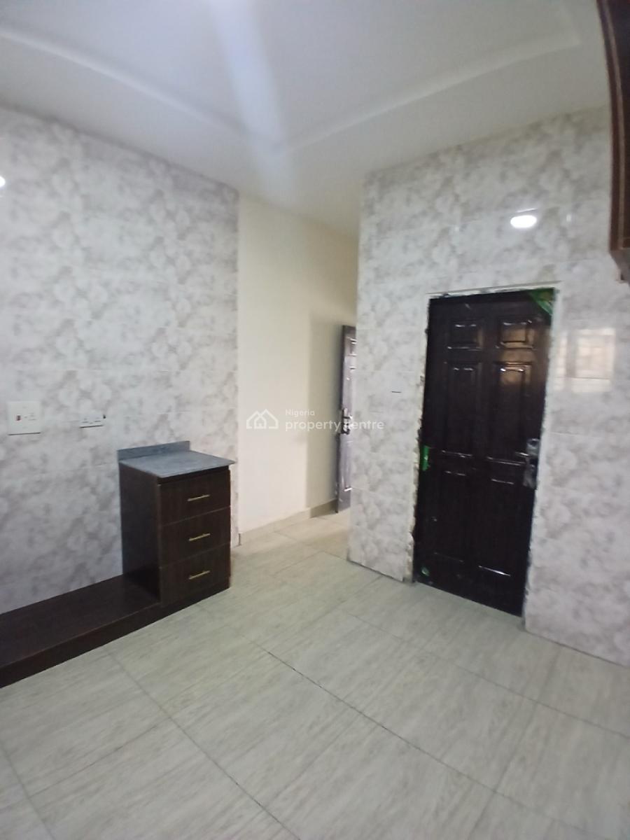 Luxury New 2 Bedrooms Flat All Rooms En Suite, Lugbe District, Abuja, Flat / Apartment for Rent