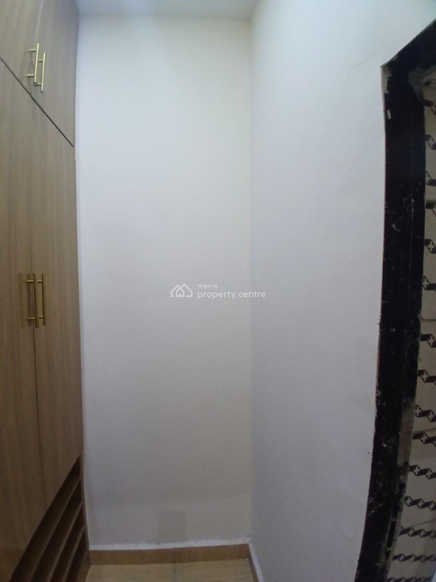 Luxury New 2 Bedrooms Flat All Rooms En Suite, Lugbe District, Abuja, Flat / Apartment for Rent