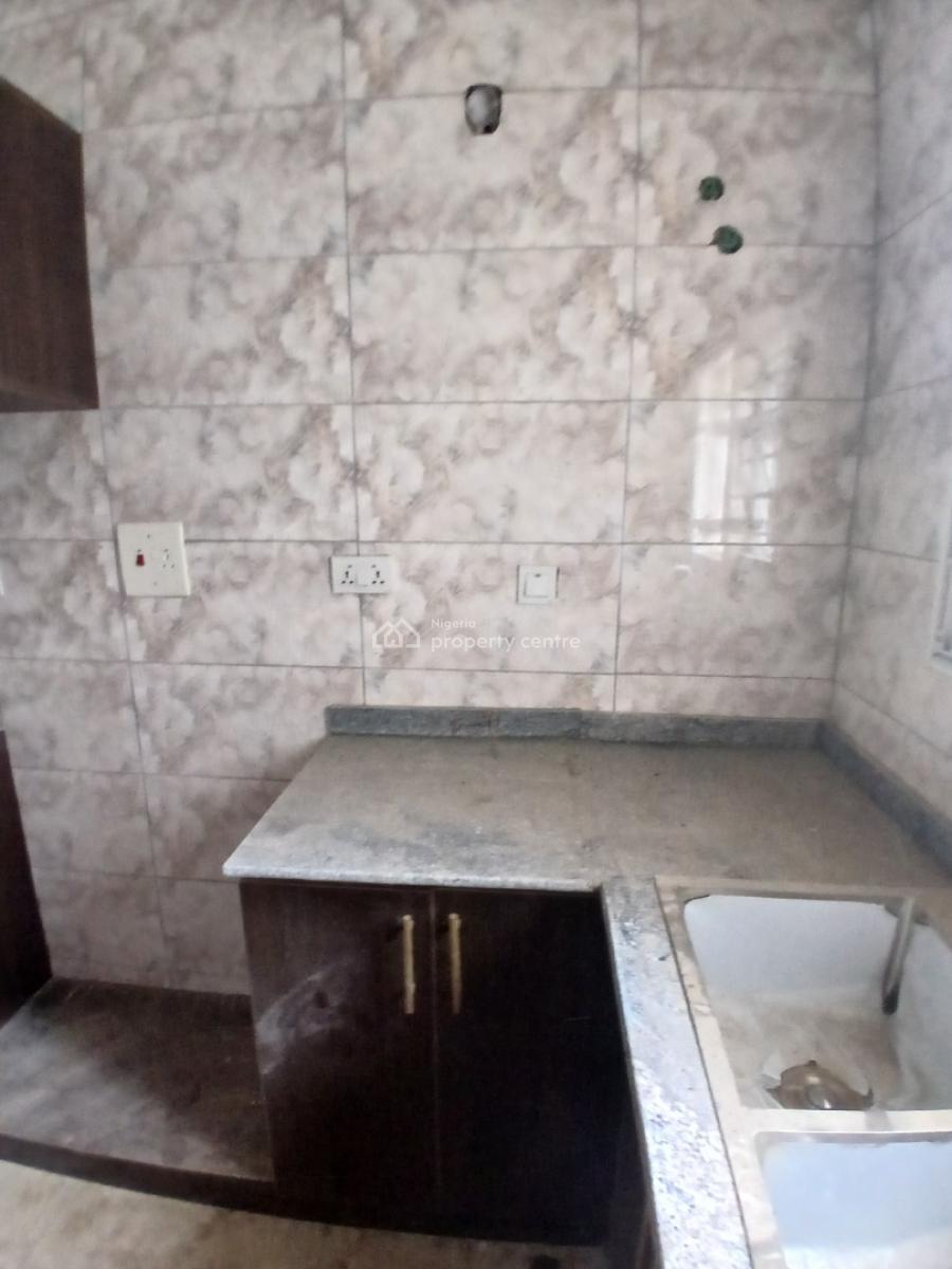 Luxury Newly Built One Bedroom with 2 Toilets, Lugbe District, Abuja, Flat / Apartment for Rent