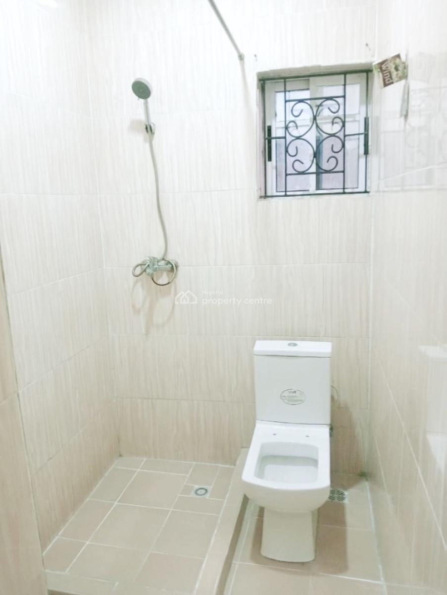 Luxury 2 Bedroom Flat, Olowora, Omole Phase 2, Ikeja, Lagos, Flat / Apartment for Rent