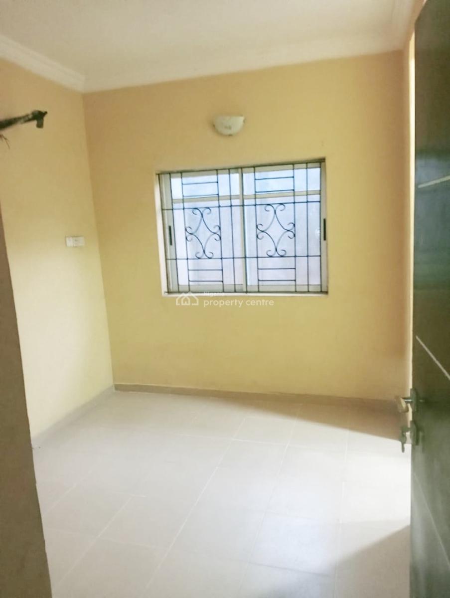 Luxury 2 Bedroom Flat, Olowora, Omole Phase 2, Ikeja, Lagos, Flat / Apartment for Rent