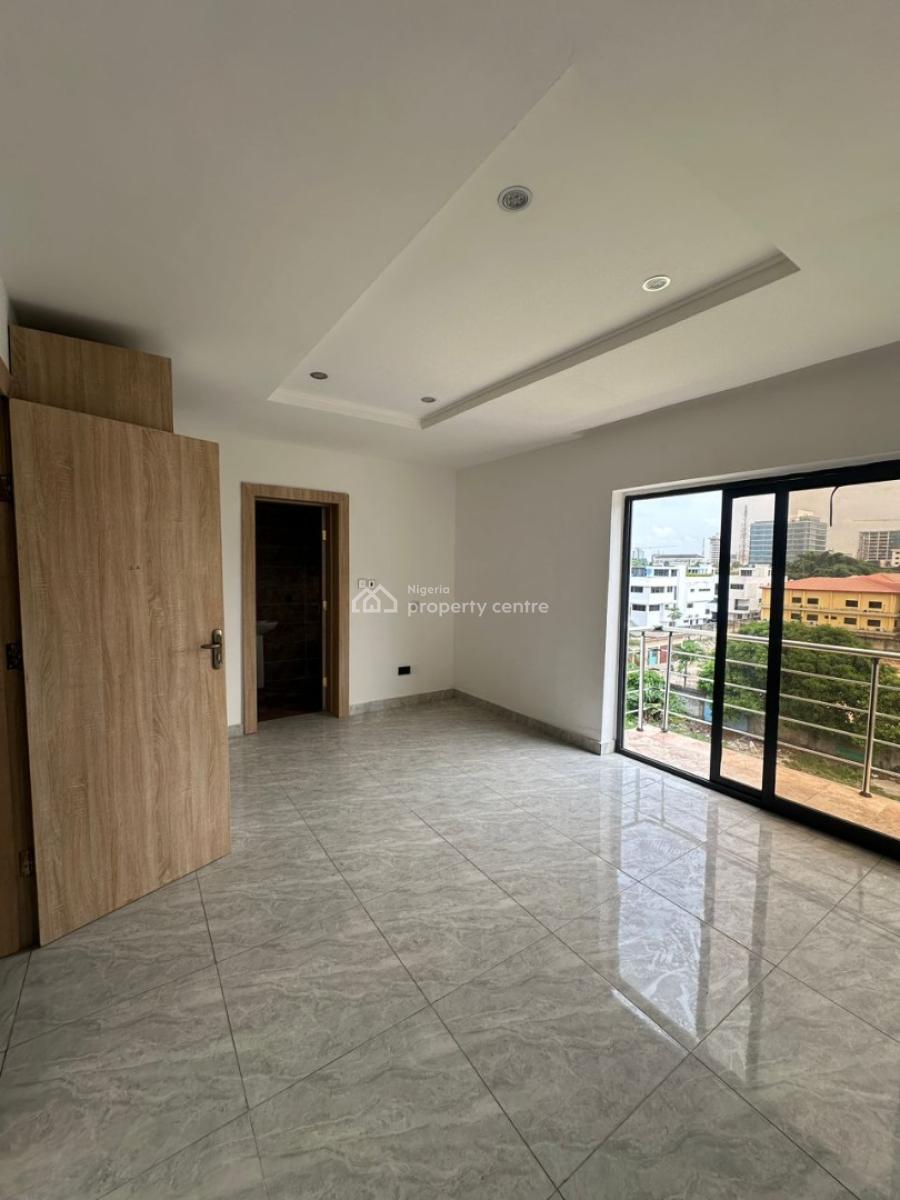 Well-built & Spacious 4-bedroom Terrace with Bq, Ikoyi, Lagos, Terraced Duplex for Sale