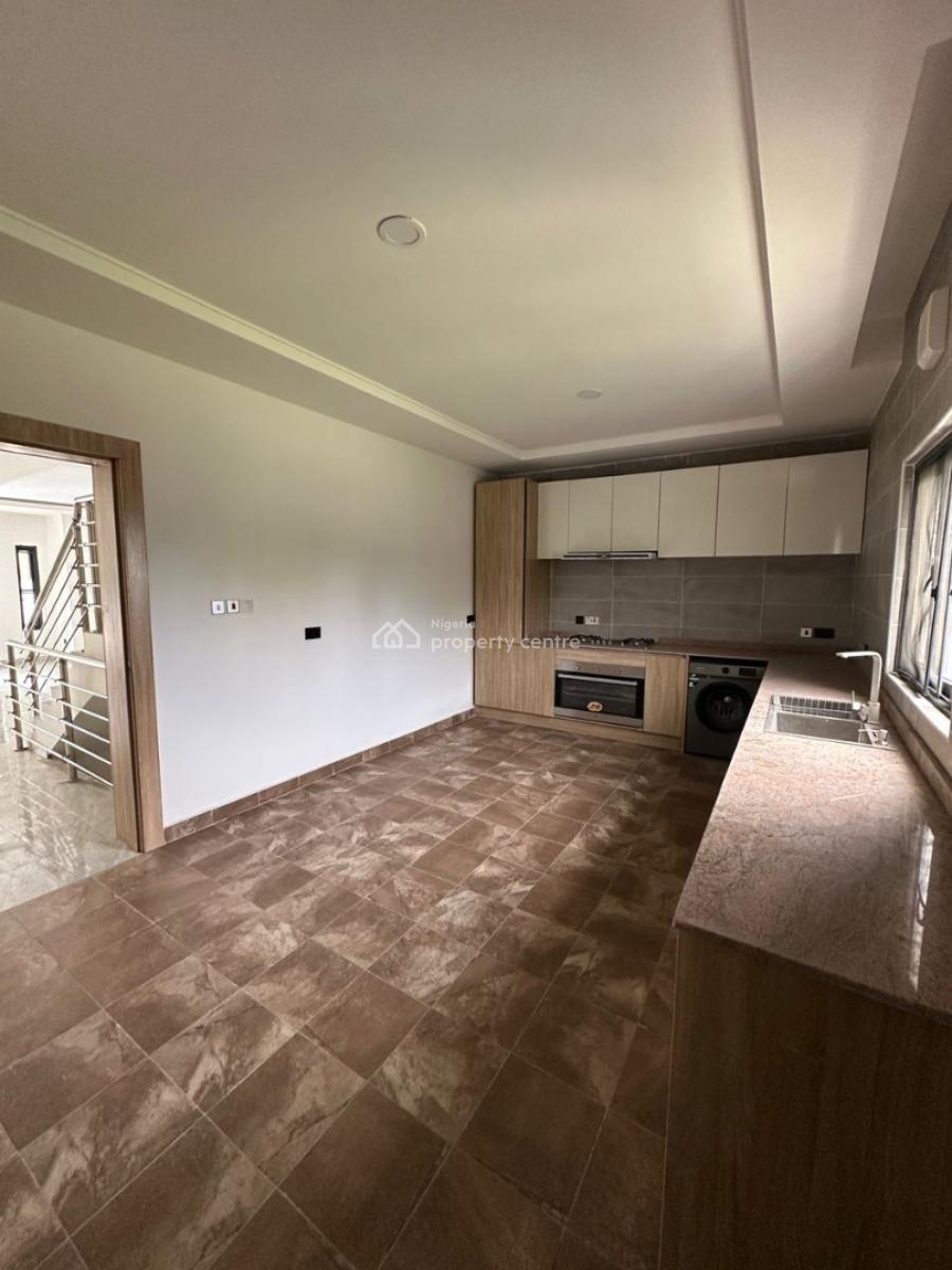 Well-built & Spacious 4-bedroom Terrace with Bq, Ikoyi, Lagos, Terraced Duplex for Sale