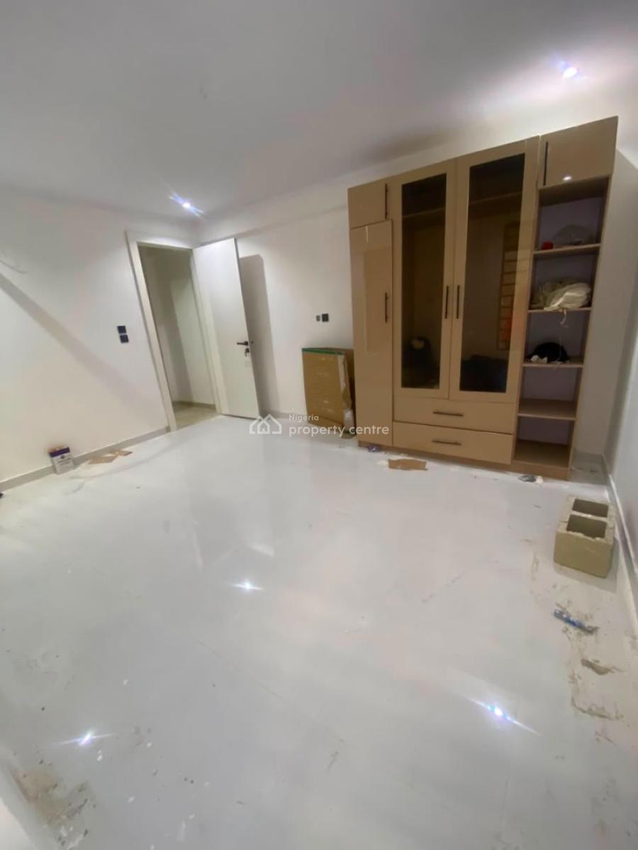 *luxury  One Bedroom Apartment *, Salem,ikate, Lekki, Lagos, Mini Flat (room and Parlour) for Rent