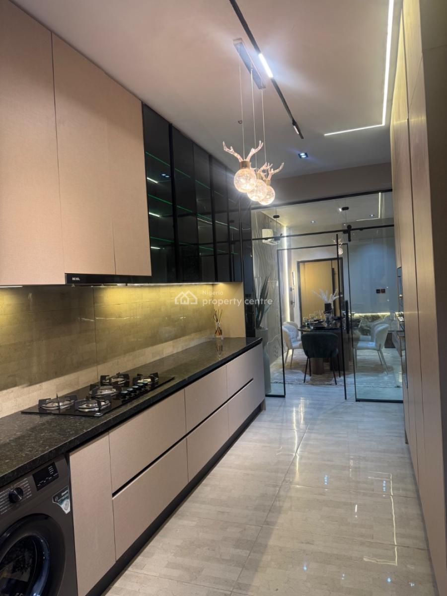 2 Bedroom Luxury Apartment, Lagoons District, Lekki Phase 1, Lekki, Lagos, Block of Flats for Sale