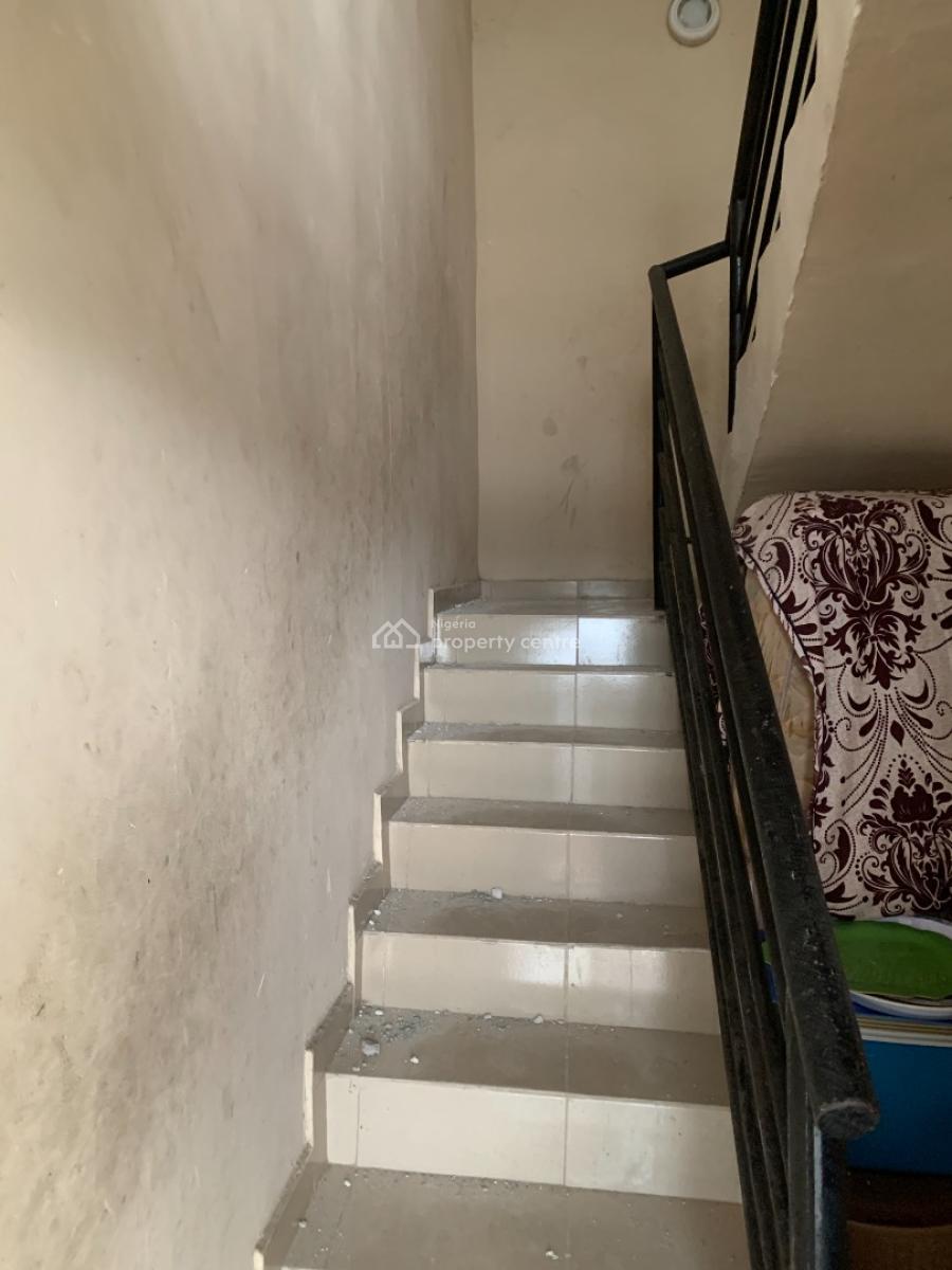 Extra Large Mini Flat Upstairs with Personal Prepaid Meter, Abijo, Victory Villa Estate, Ajah, Lagos, Mini Flat (room and Parlour) for Rent