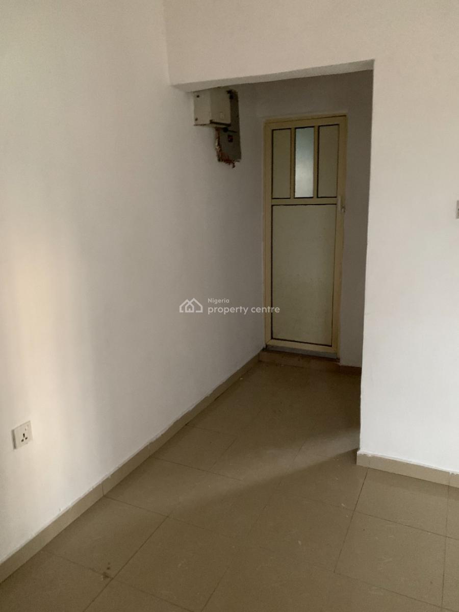 Extra Large Mini Flat Upstairs with Personal Prepaid Meter, Abijo, Victory Villa Estate, Ajah, Lagos, Mini Flat (room and Parlour) for Rent