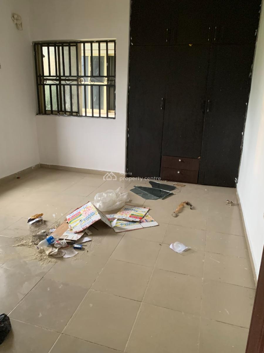 Extra Large Mini Flat Upstairs with Personal Prepaid Meter, Abijo, Victory Villa Estate, Ajah, Lagos, Mini Flat (room and Parlour) for Rent