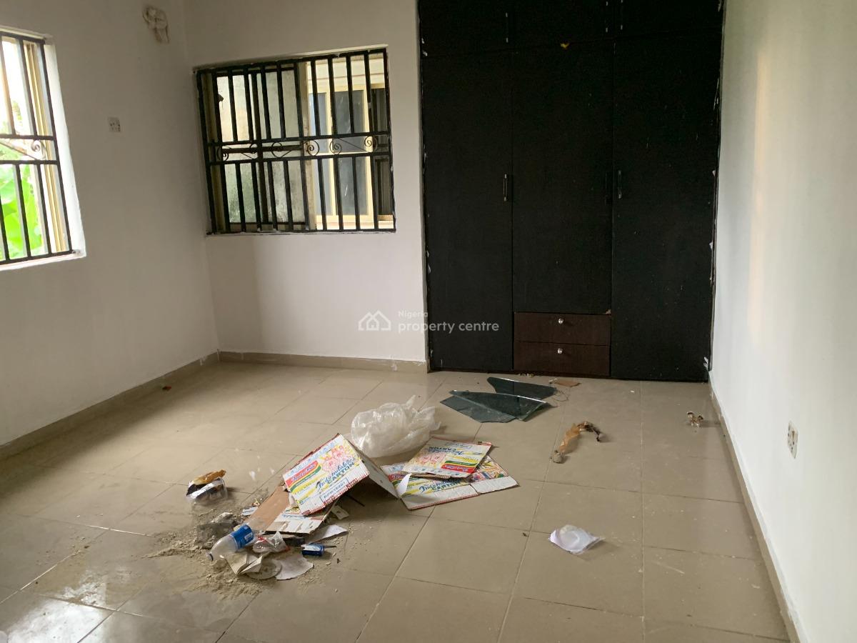Extra Large Mini Flat Upstairs with Personal Prepaid Meter, Abijo, Victory Villa Estate, Ajah, Lagos, Mini Flat (room and Parlour) for Rent