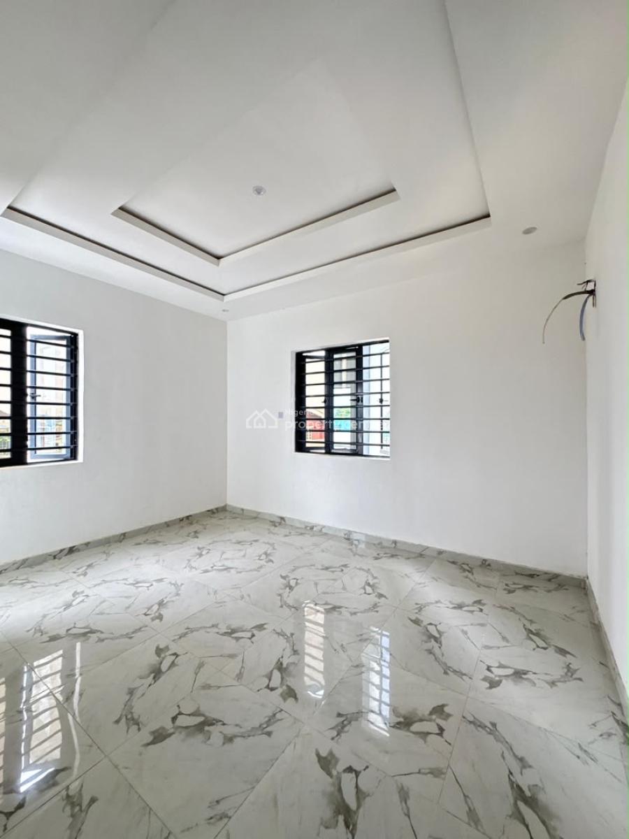 Newly Built 2 / 3 Bedroom Apartments, Surulere, Lagos, Block of Flats for Sale