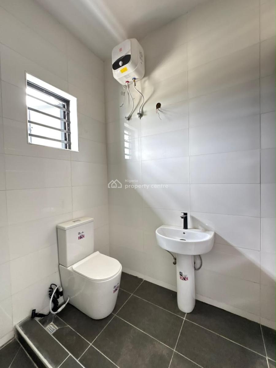 Newly Built 2 / 3 Bedroom Apartments, Surulere, Lagos, Block of Flats for Sale