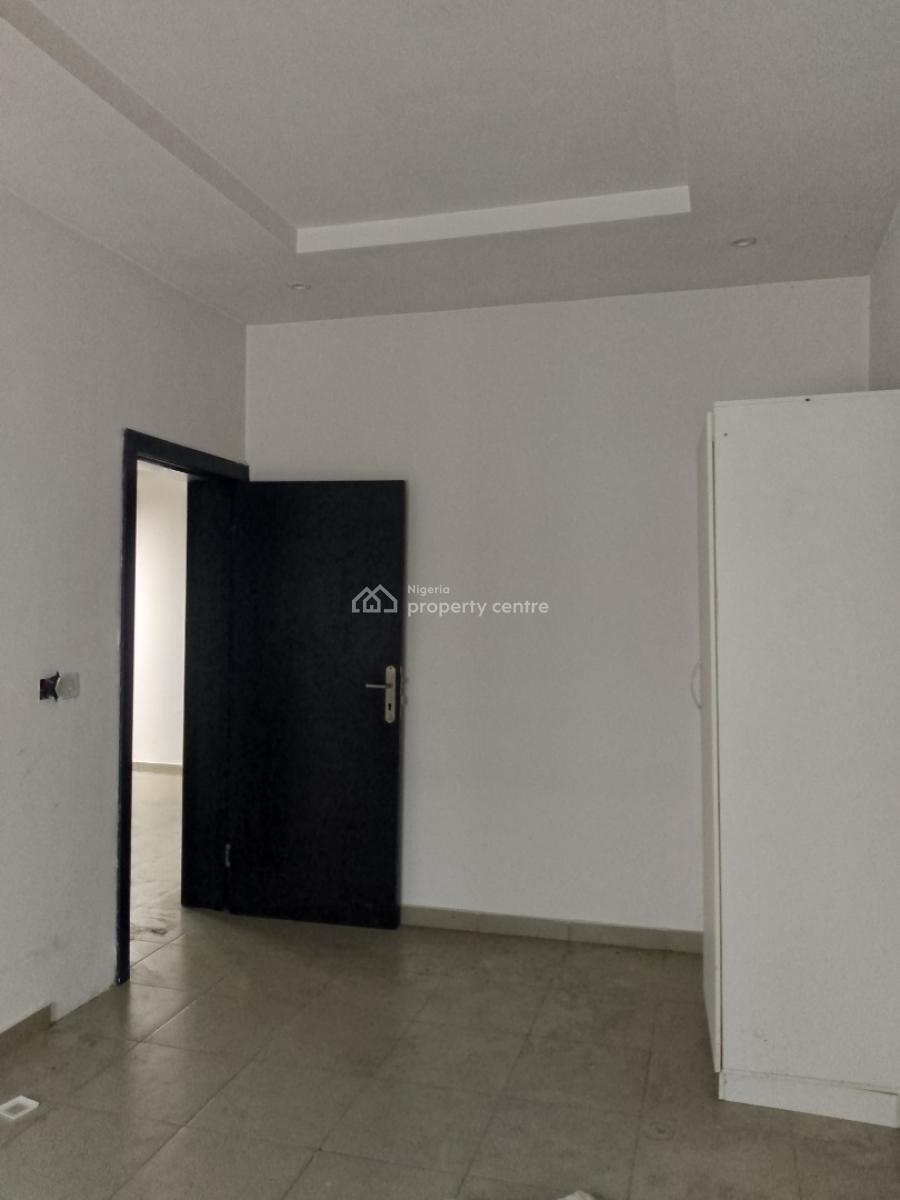 Very Spacious and Beautiful 3 Bedroom Terrace Duplex with Bq, Mobile Road, Ilaje, Ajah, Lagos, Terraced Duplex for Rent