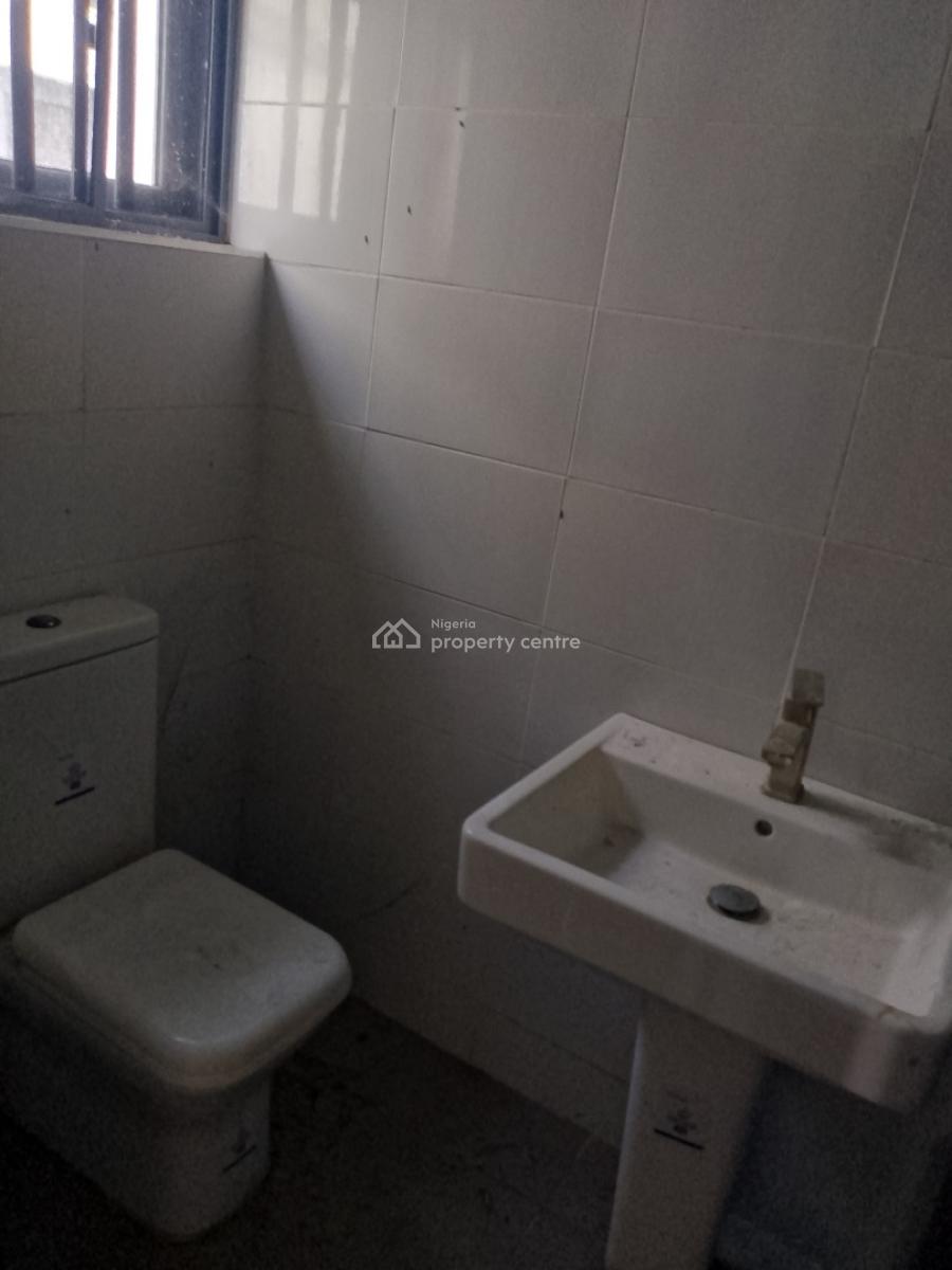 Very Spacious and Beautiful 3 Bedroom Terrace Duplex with Bq, Mobile Road, Ilaje, Ajah, Lagos, Terraced Duplex for Rent