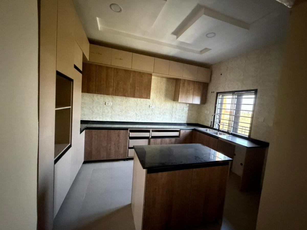 3 Bedroom Apartment, River Part Estate, Airport Road, Lugbe District, Abuja, Flat / Apartment for Rent