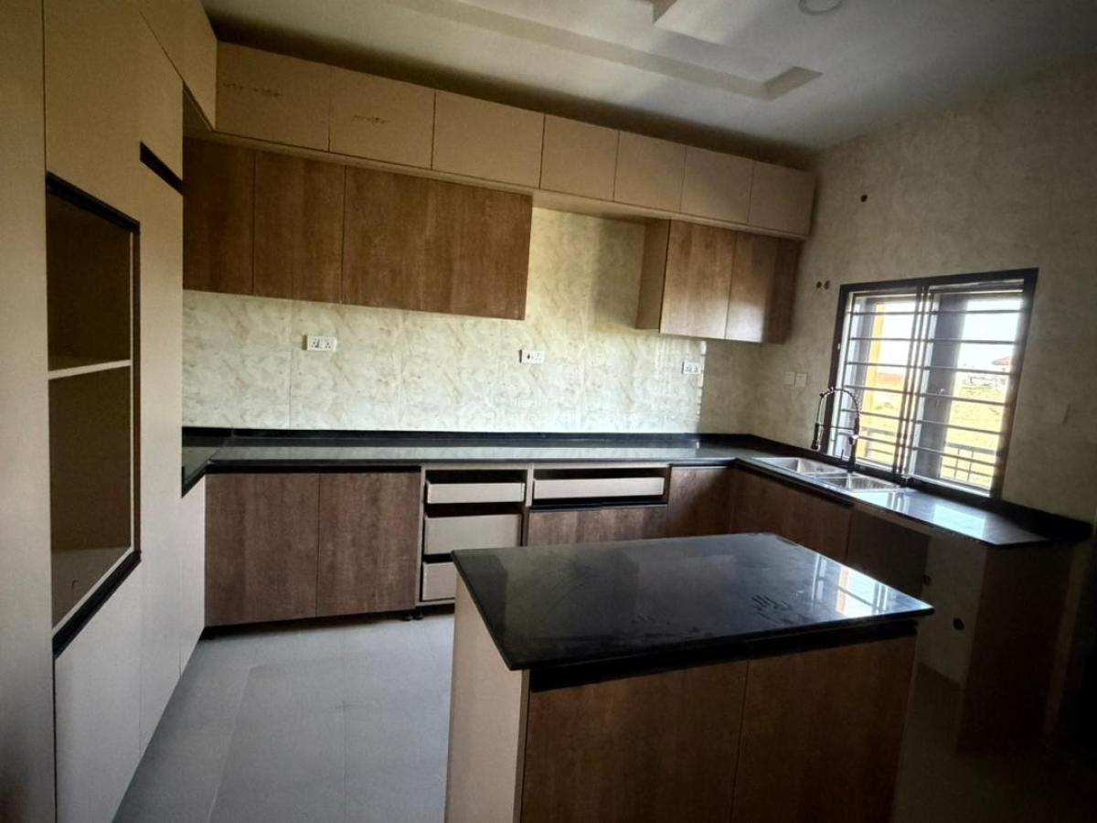 3 Bedroom Apartment, River Part Estate, Airport Road, Lugbe District, Abuja, Flat / Apartment for Rent