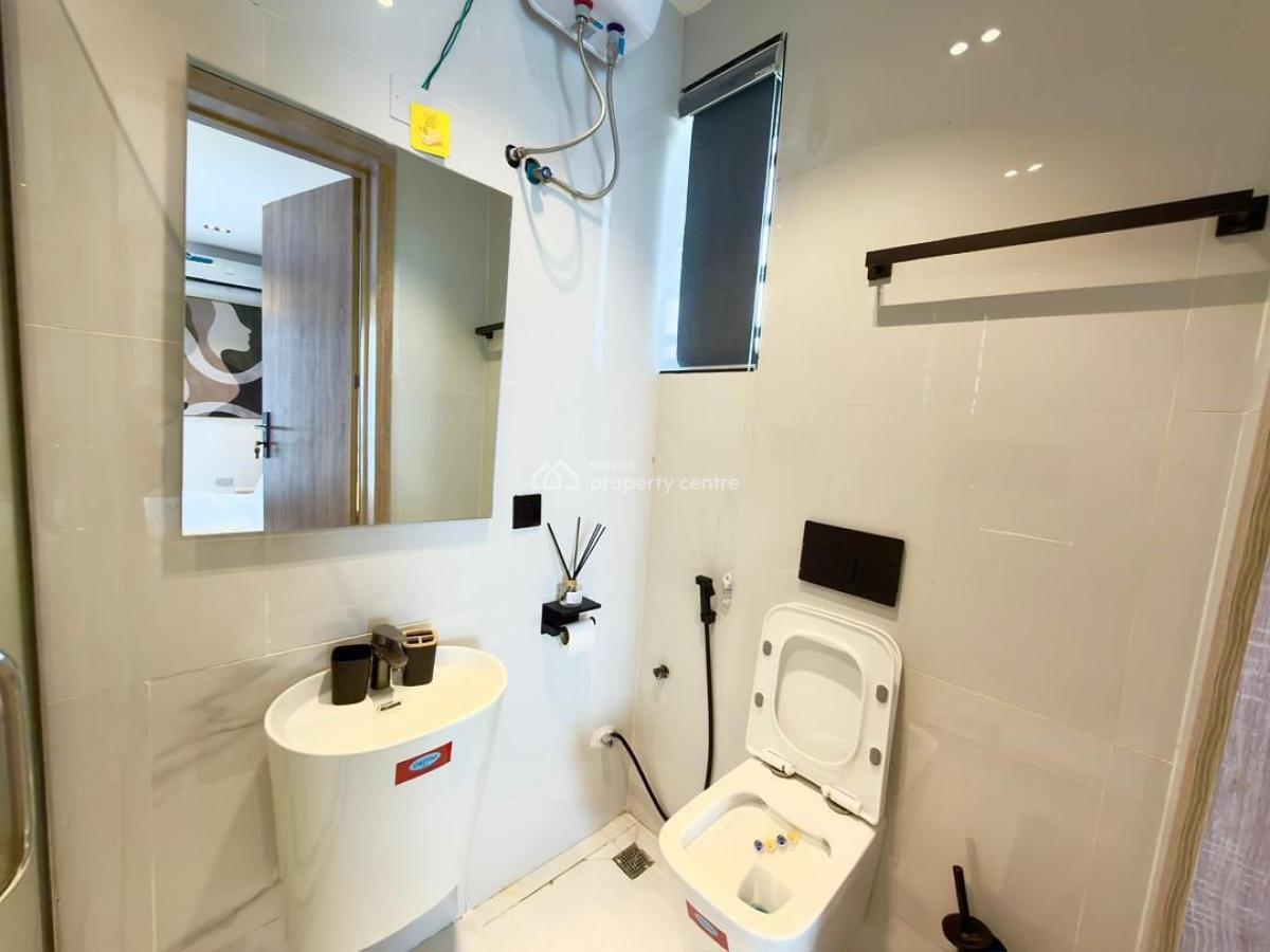 Brand New 1 Bedroom Apartment with a Ps, Lekki Phase 1, Lekki, Lagos, Flat / Apartment Short Let